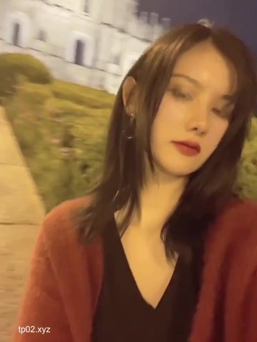 更多有趣对白看视频！